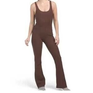 Wilo the Label Women Flare Jumpsuit M Brown‎ Athletic Travel Workout Loungewea